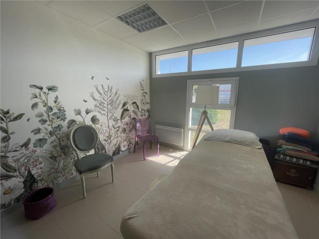 Bureau vente à Saint-Nazaire, Saint-hilaire-de-chaléons
