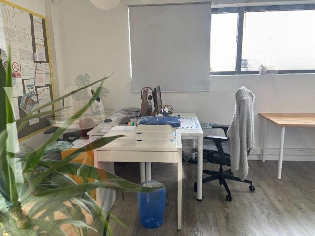 Bureau vente à Montbrison, Saint-just-saint-rambert