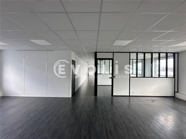 Bureau vente à Nanterre, Suresnes