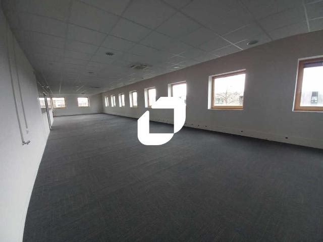 Bureau vente à Lille, Sainghin-en-mélantois