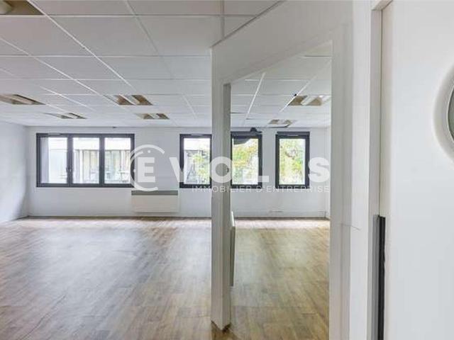 Bureau vente à Port à l'Anglais, Vitry-sur-Seine