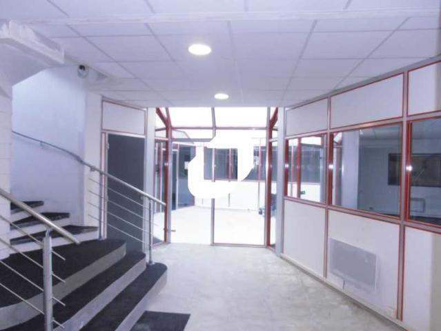 Bureau vente à Rambouillet, Voisins-le-bretonneux
