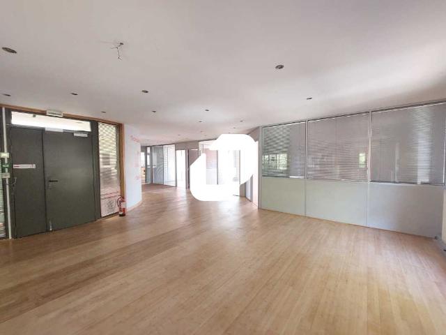 Bureau vente à Rambouillet, Voisins-le-bretonneux
