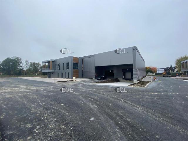 Local Commercial vente à Torcy, Courtry