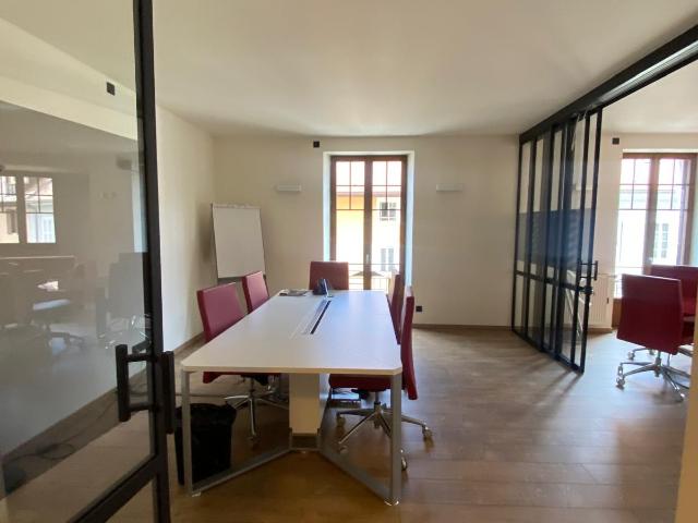 Bureau vente à Annecy