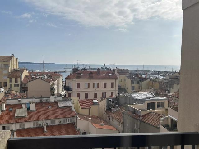 Bureau location à France métropolitaine, Cannes