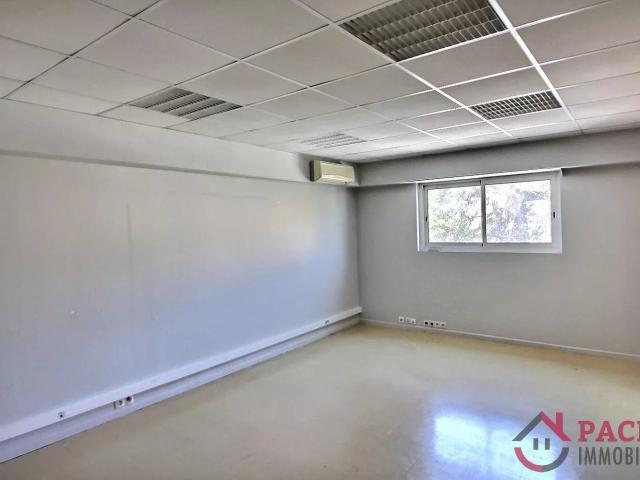 Bureau vente à Castres