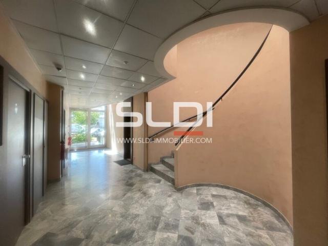 Bureau vente à Lyon, Métropole de Lyon