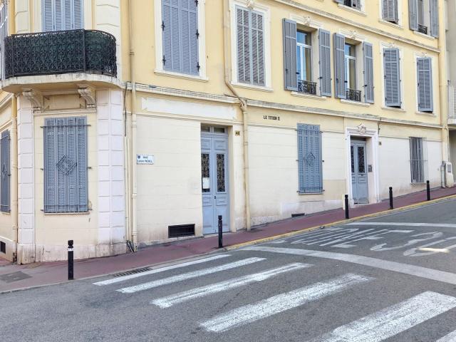 Bureau location à France métropolitaine, Cannes