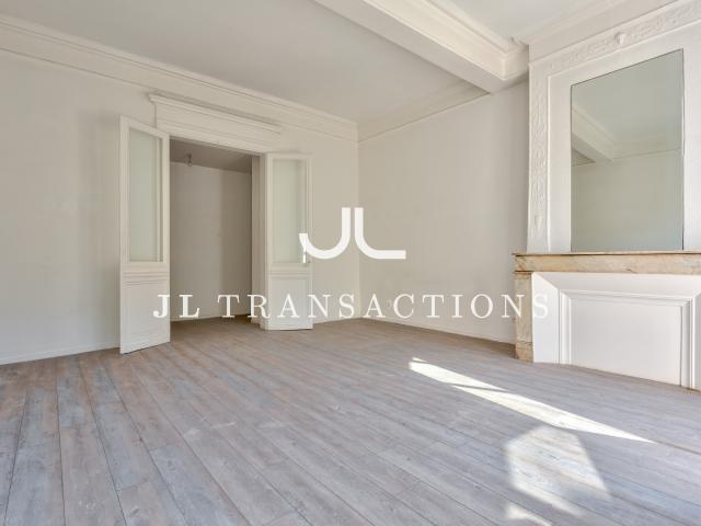 Bureau vente à Bordeaux