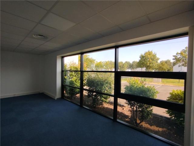 Local Commercial location à Toulouse, Villeneuve-lès-bouloc
