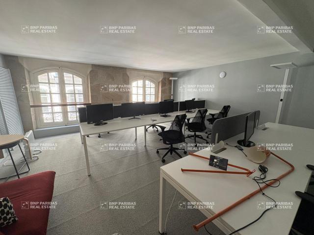 Bureau vente à Nantes