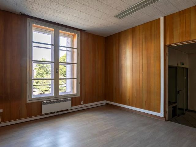 Bureau vente à Quimper, Bretagne