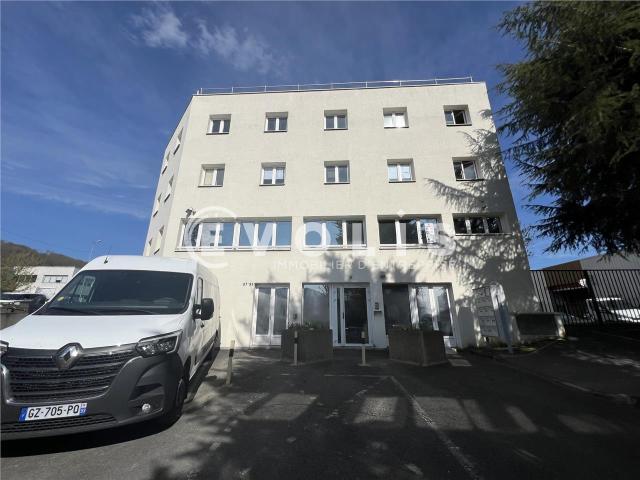 Local Commercial location à Le Raincy, Neuilly-sur-marne