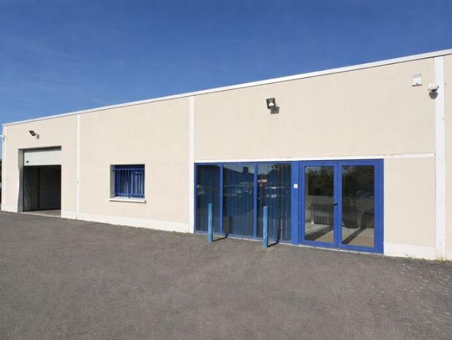Local Commercial vente à Orléans, Saint-jean-de-braye