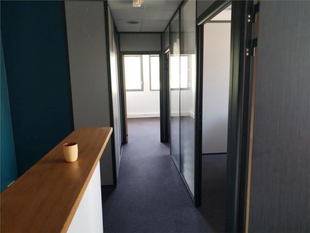 Bureau vente à Aix-en-Provence, Le Tholonet