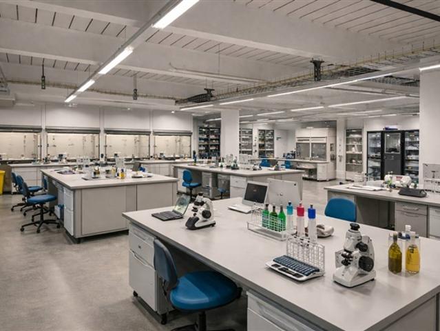 Büro mieten in Ecublens (FR), Waadt