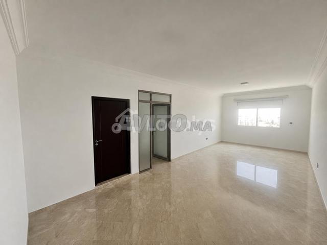 Bureau location à Aït Melloul, Oued ed Dahab-Lagouira