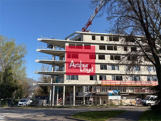 Bureau vente à Grenoble, Saint-martin-d'hères