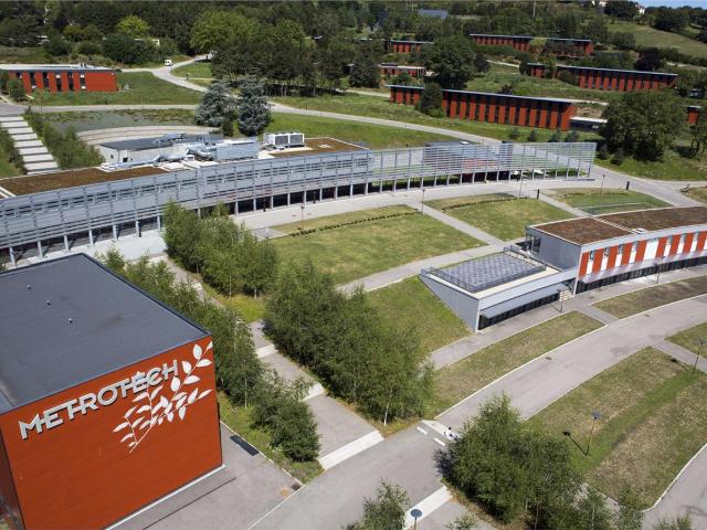 Local Commercial vente à Saint-Étienne, Saint-jean-bonnefonds