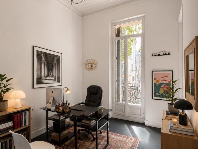 Bureau vente à Marseille