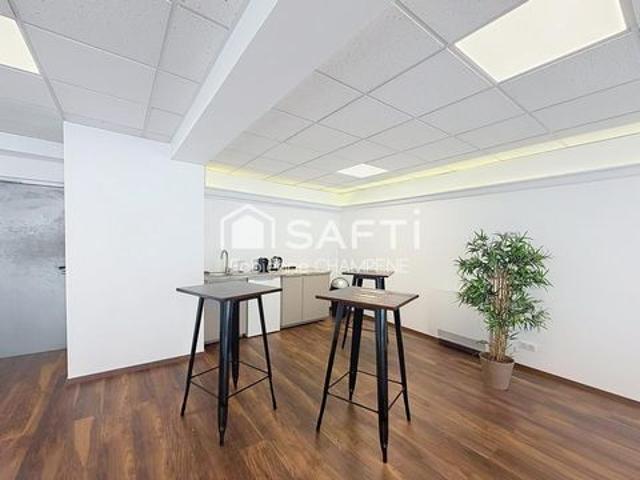 Local Commercial vente à Lons-le-Saunier, Lons-le-saunier