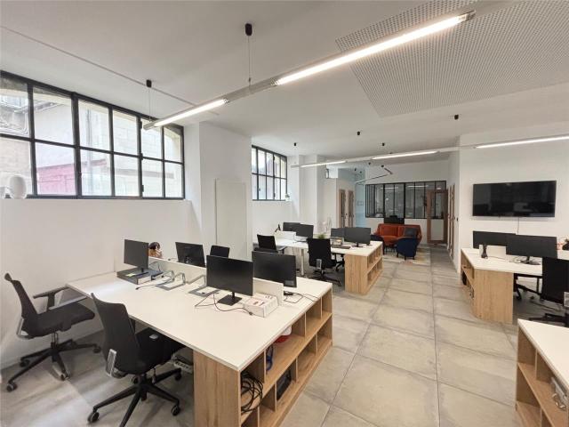 Bureau vente à Nantes