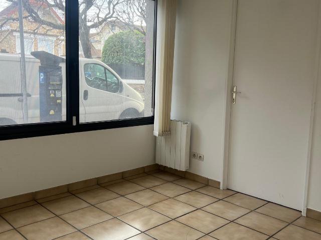Bureau location à Le Raincy, Villemomble
