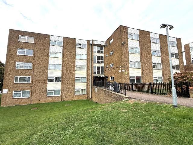 Apartment for rent in Spring Park, Luton
