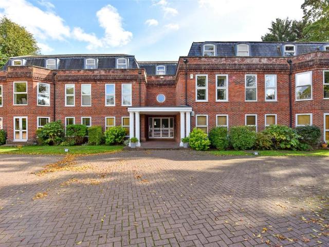 Apartment for rent in Old Windsor