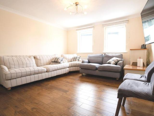 Townhouse for rent in Cardiff International Sports Village, Falcon Lodge