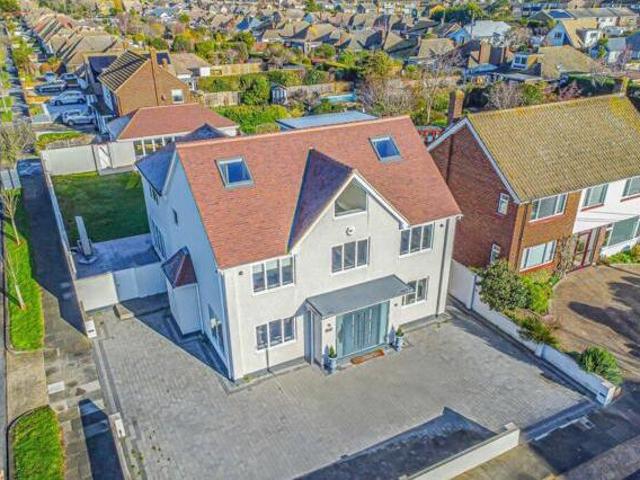 House for sale in Southend-on-Sea, Alton Barnes