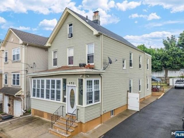 House for sale in Passaic, New Jersey