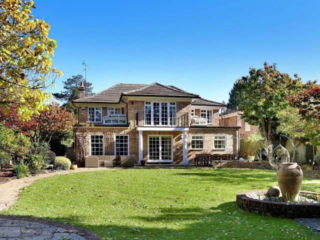 House for rent in Beaconsfield, Forty Green