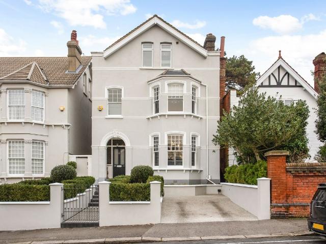 House for rent in Epsom, Surrey