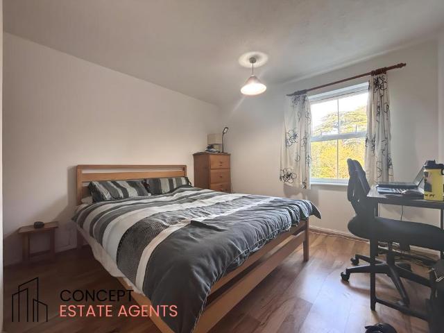House for rent in Southfields, Greater London