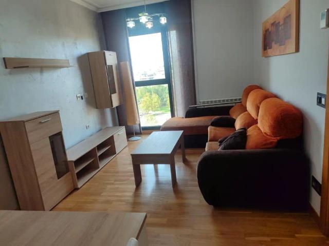 Apartamento en alquiler en Distrito Sur, Burgos