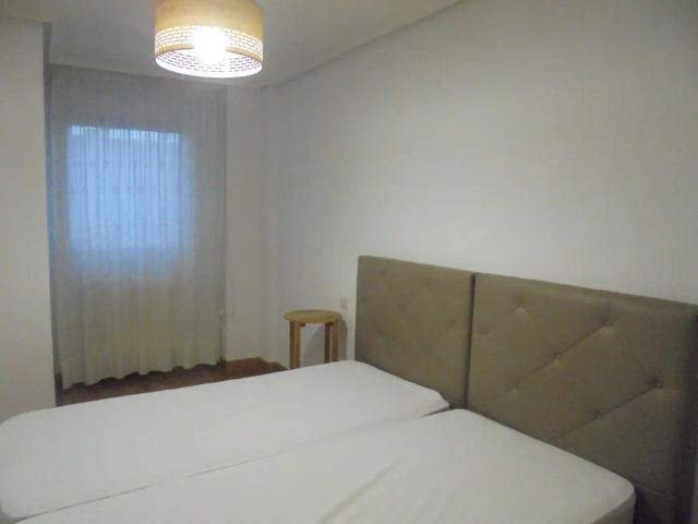 Apartamento en alquiler en Distrito Este, Burgos