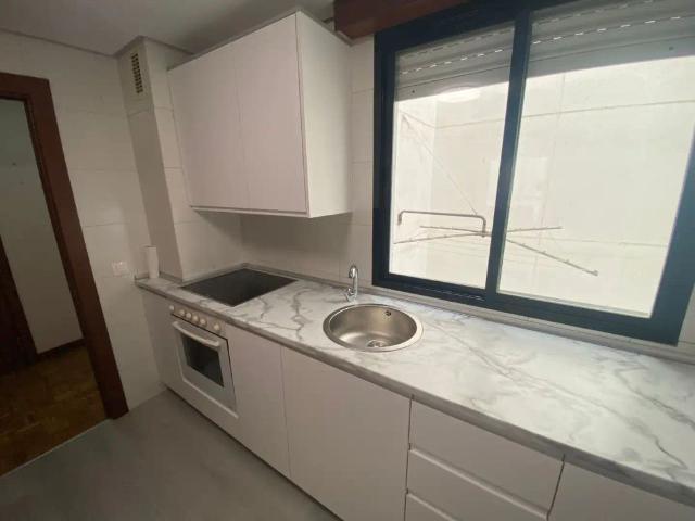 Apartamento en alquiler en Distrito Sur, Burgos