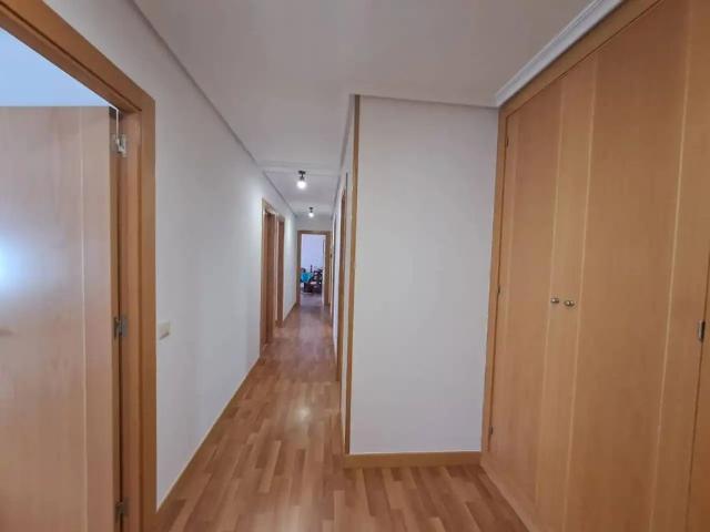 Apartamento en alquiler en Distrito Este, Burgos