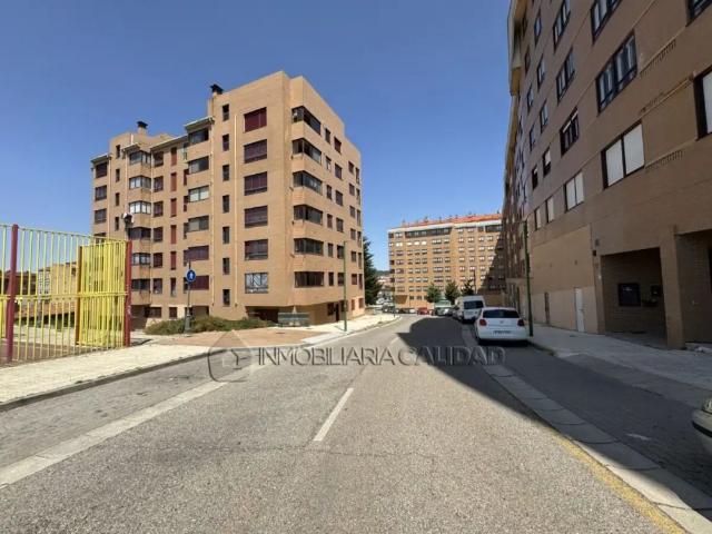 Apartamento en alquiler en Distrito Sur, Burgos