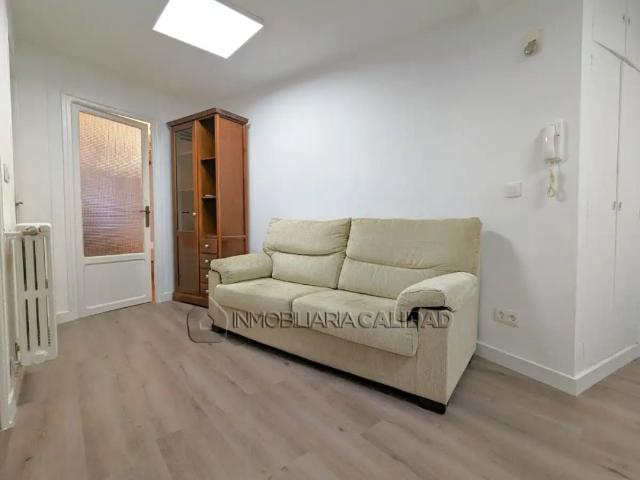Apartamento en alquiler en Centro, Burgos