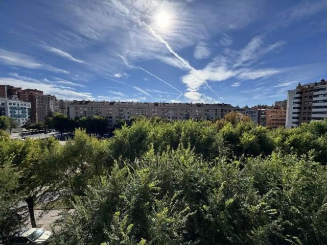 Apartamento en alquiler en Centro, Burgos