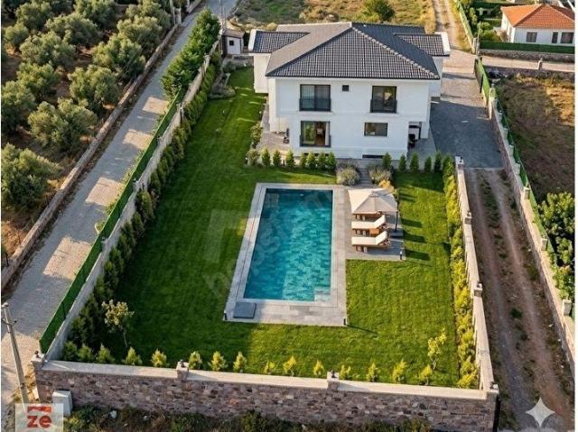 Burhaniye, Balikesir içerisinde satılık Villa