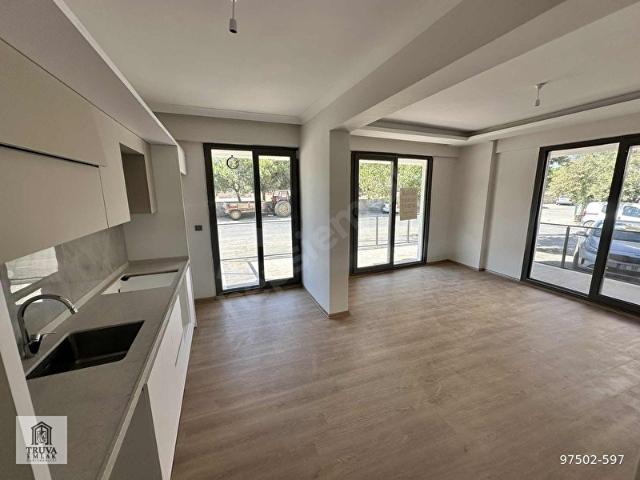 Burhaniye, Balikesir içerisinde satılık mülk