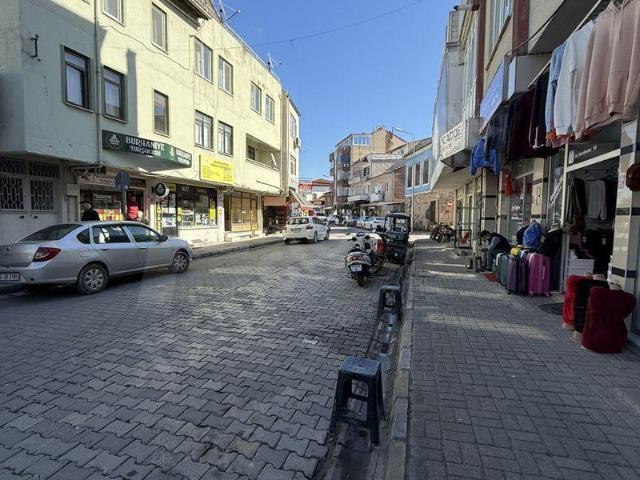 Mahkeme, Burhaniye içerisinde satılık Ofis