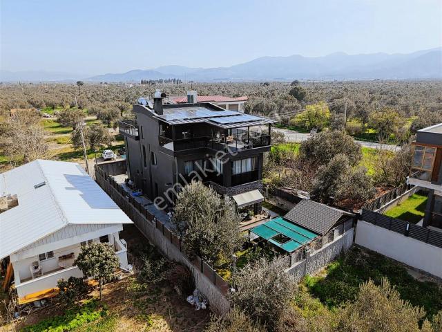 Burhaniye, Balikesir içerisinde satılık Villa