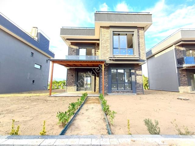 Burhaniye, Balikesir içerisinde satılık Villa