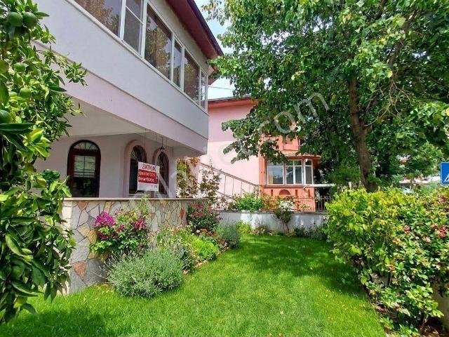 Burhaniye, Balikesir içerisinde satılık Villa