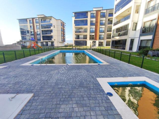 Burhaniye, Balikesir içerisinde satılık mülk